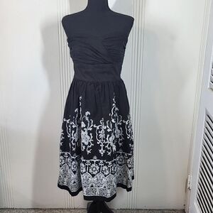 White House Black Market Strapless Dress